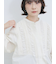 ピンタックブラウス
