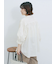 ピンタックブラウス