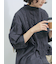ピンタックブラウス