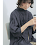 ピンタックブラウス
