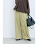 切り替えタックパンツ