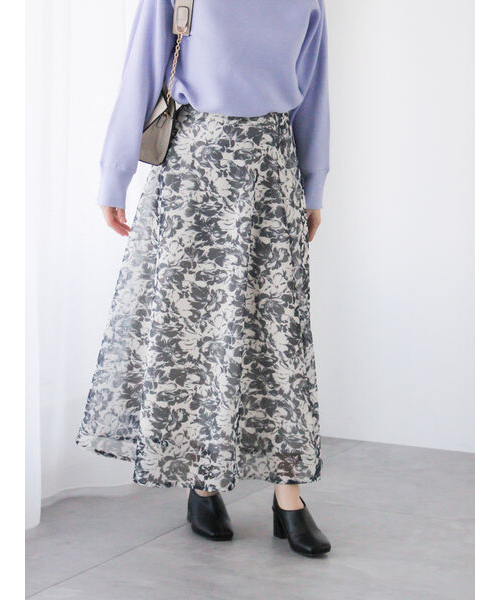 メッシュフラワーフレアスカート《2025spring catalog item