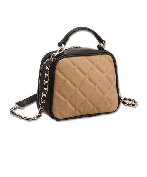 【国内発送】MARYQUANT デイジーパッチ 2WAYショルダーバッグ マリークワント MARY QUANT スクエアキルトデイジーパッチ 2WAY