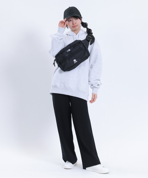 NEW ERA×MARY QUANT スクエア ボディバッグ｜マリークヮントの通販