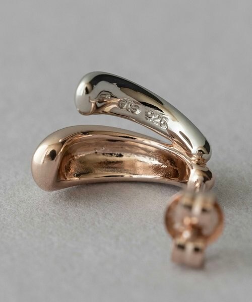 バイカラー ダブルライン ピアス｜エテの通販｜&mall（アンドモール