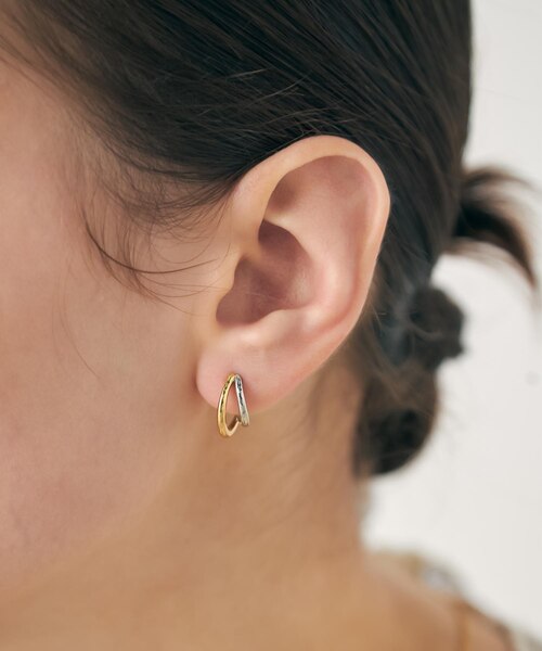 美品✨ete ダブルライン バイカラー ハグピアス MPG SV925 K18 ダブルライン バイカラー ハグピアス｜エテの通販｜&mall