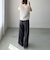 サイドカットアウトスラックス