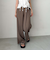 サイドカットアウトスラックス