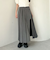 スリットプリーツスカート×ショートパンツ