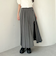 スリットプリーツスカート×ショートパンツ