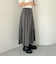 スリットプリーツスカート×ショートパンツ
