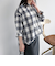 チェックシャツ