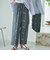 花柄刺繍センタープレスパンツ