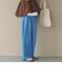 ’ソフトデニムワイドタックパンツ’／
