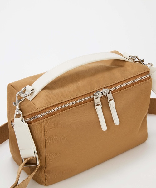 Breath TOPKAPI】【撥水】マット ナイロン ボックス型 ショルダー