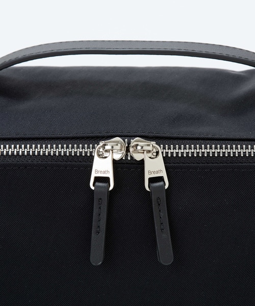Breath TOPKAPI】【撥水】マット ナイロン ボックス型 ショルダー