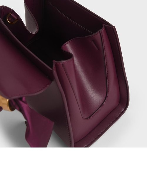チャールズアンドキース サテンプリーツドスカーフ トラペーズバッグ CHARLES & KEITH サテンプリーツドスカーフ トラペーズバッグ