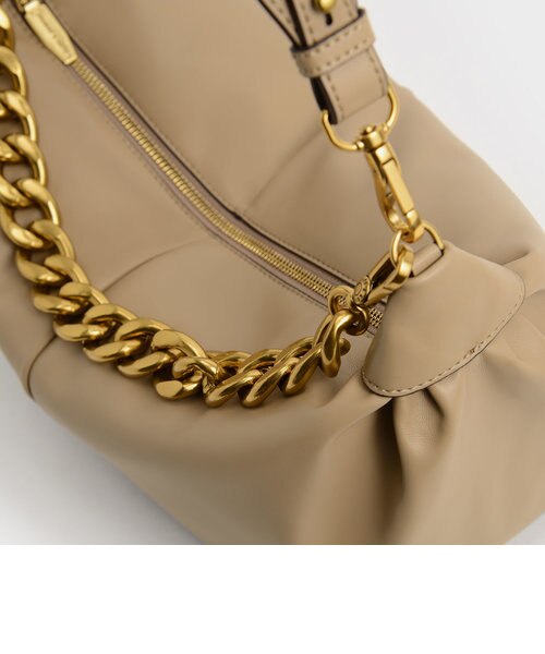 チャンキーチェーン リンクホーボーバッグ CHARLES & KEITH（チャールズ & キース）の「チャンキーチェーン