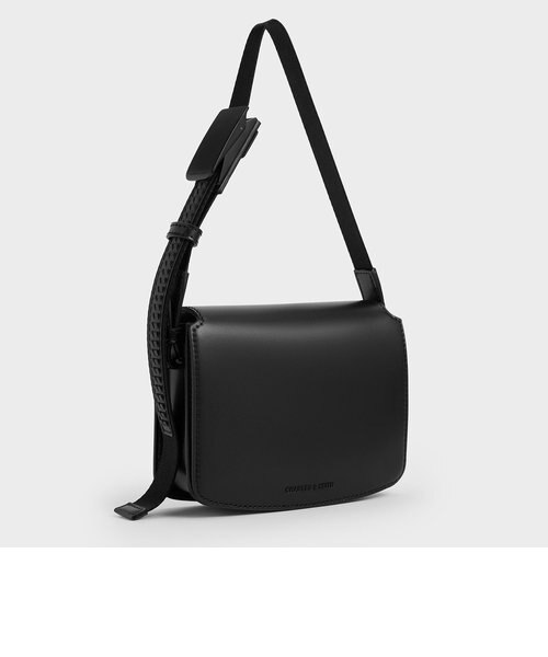 CHARLES ホワイト フラップ式 ミニバッグ CHARLES ＆ KEITH ショルダーバッグ バッグ ボクシー フロント