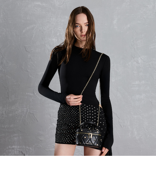 Arwen アルウェン キルトパールエンベリッシュドトップハンドルバニティバッグ Arwen アルウェン キルトパールエンベリッシュドトップハンドル