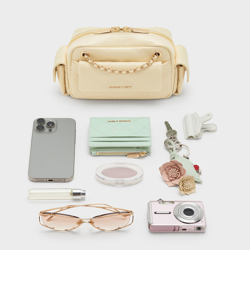 Duo ドゥオ キルトクロスボディーバッグ｜チャールズ＆キースの通販