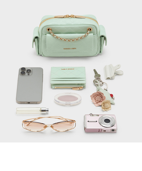 Duo ドゥオ キルトクロスボディーバッグ｜チャールズ＆キースの通販