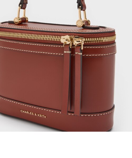 Enola エノラ トップハンドルバニティーバッグ｜チャールズ＆キースの 