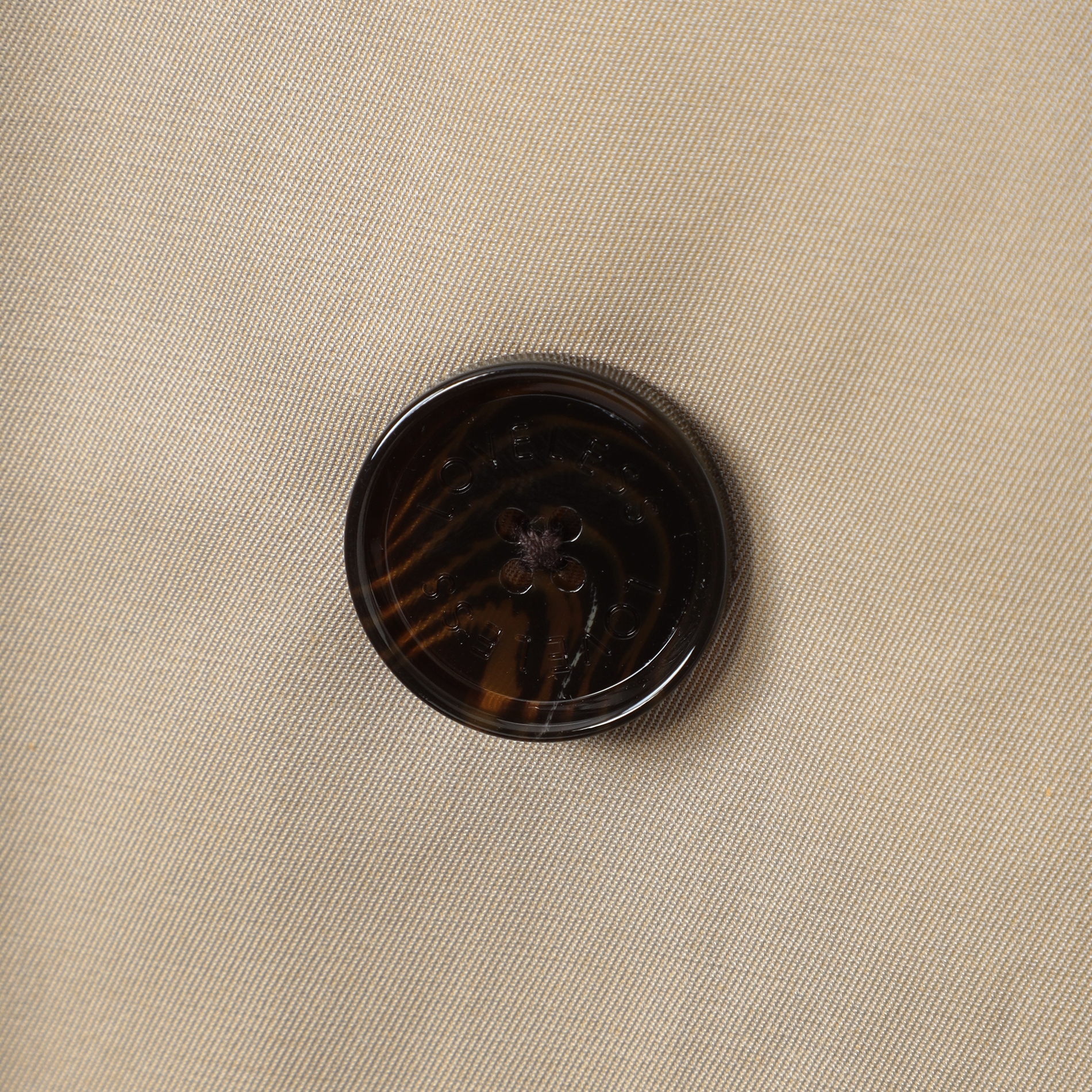 トーナルブロックトレンチコート