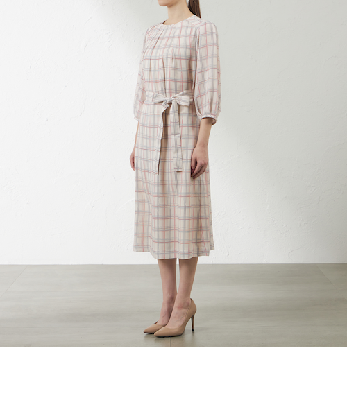 新品　アマカ　ハンドドローイングチェックタックワンピース 40　濃紺44000円 新品 アマカ ハンドドローイングチェックタックワンピース 40 濃紺