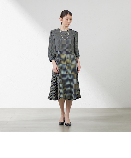 ダイヤドットプリントワンピース｜アマカの通販｜&mall（アンドモール