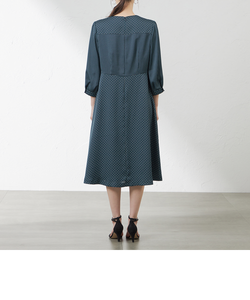 ダイヤドットプリントワンピース｜アマカの通販｜&mall（アンドモール