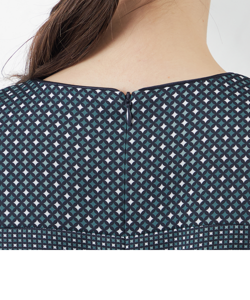 ダイヤドットプリントワンピース｜アマカの通販｜&mall（アンドモール