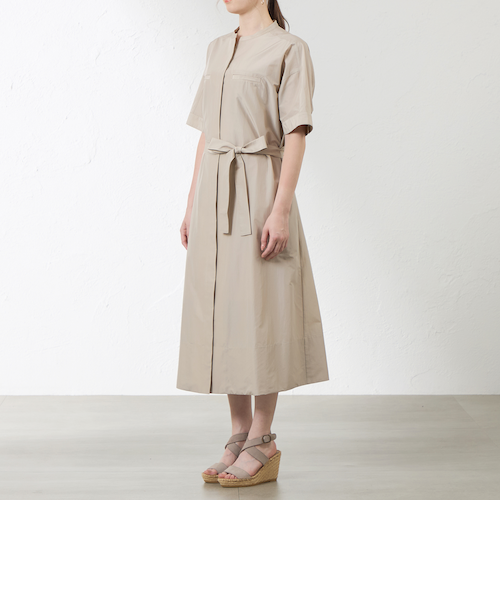 新品 アマカ ハンドドローイングチェックタックワンピース 40 濃紺