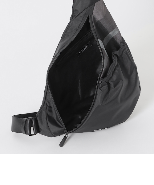 極美品 ブラックレーベルクレストブリッジ トーナル チェック ショルダーバッグ 極美品 ブラックレーベルクレストブリッジ トーナル チェック