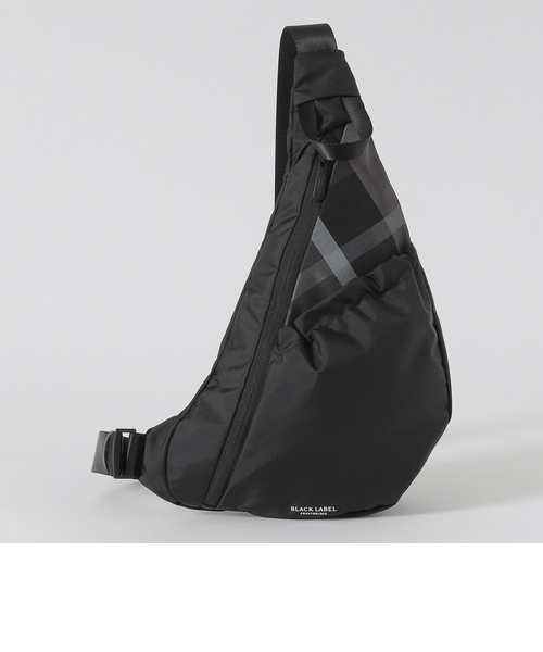 極美品　ブラックレーベルクレストブリッジ　ショルダーバッグ　チェック　ネイビー 店舗限定】PVCクレストブリッジチェックショルダーバッグ