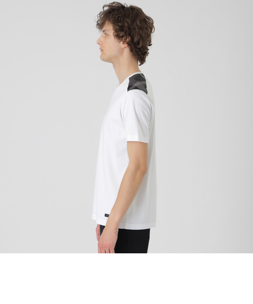 一部店舗限定】ショルダーチェックVネックTシャツ｜ブルー