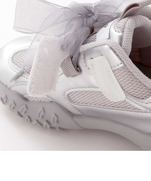 キラふわフラワーリボンスニーカー(17~22cm)｜ベベ オンライン ストア