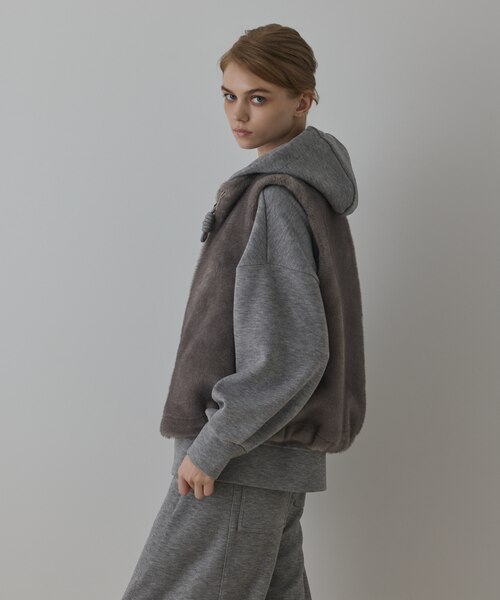 美品！diagramのフェイクミンクベスト フェイクミンクベスト｜グレースコンチネンタルの通販｜&mall（アンド