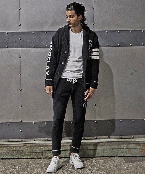 1PIU1UGUALE3 RELAX ×JUST PLAY】 SLEEVE LOGO KNIT CARDIGAN