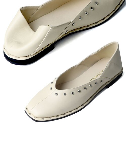 STUDS WOOD HEEL BABOOSH ホワイト