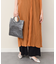 【Andrea Cardone】ラウンドハンドルメタリックレザーバッグ