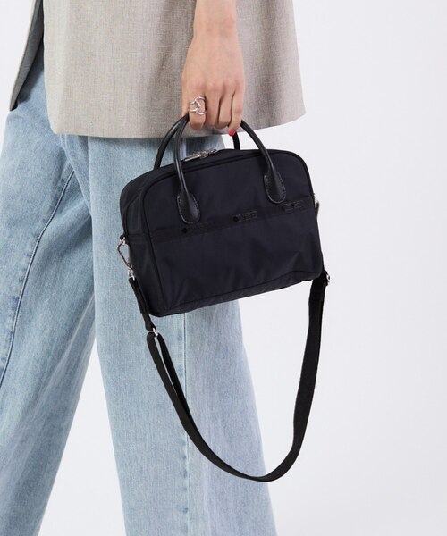 SQUARE TH CROSSBODYアップタウンブラックシャイン/ブラック SQUARE TH CROSSBODY アップタウンブラックシャイン/ブラック