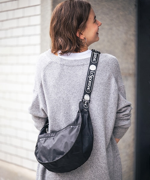 EVERYDAY HOBO ロゴジャカードブラック｜レスポートサックの通販