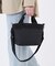 SMALL BUCKET TOTE ラインデボスブラック