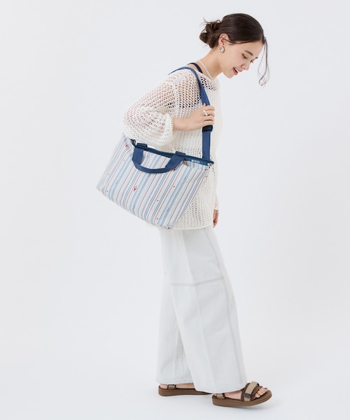 DELUXE EASY CARRY TOTE ジョイフルボヤージュ｜レスポートサックの