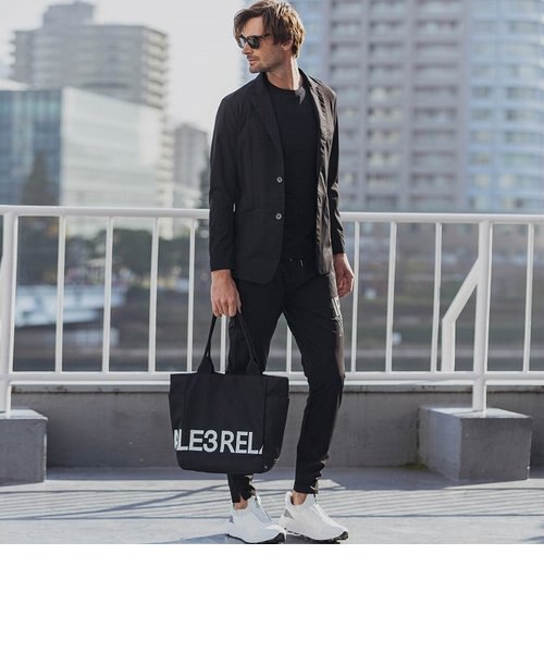 1PIU1UGUALE3 RELAX(ウノピゥウノウグァーレトレ)アタックロゴ