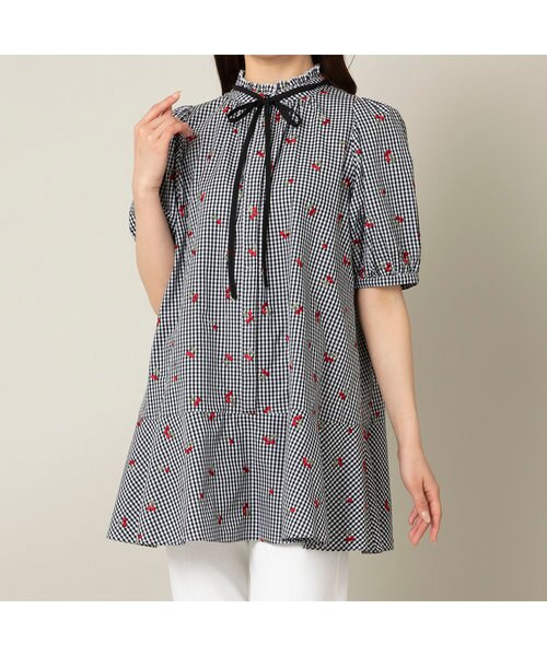 19,800円　ローズティアラ　チェリー×デイジーブラウス　ブラック　42 楽天市場】チェリー刺繍フリルカラーブラウス／ローズティアラ