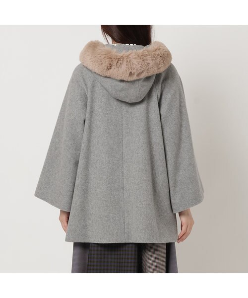 ローズティアラ] ポンチョコート 未使用□ローズティアラ□大きい