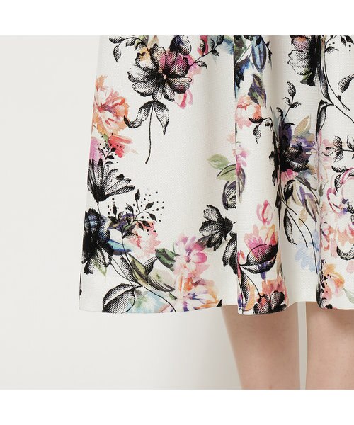 フロッキープリントフレアスカート｜ローズティアラの通販｜&mall