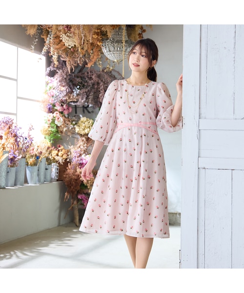 レア❗️美品♡ほぼ未使用♡familiar ワンピース さくらんぼ刺繍ワンピース[品番：IGAW0003611]｜axes femme
